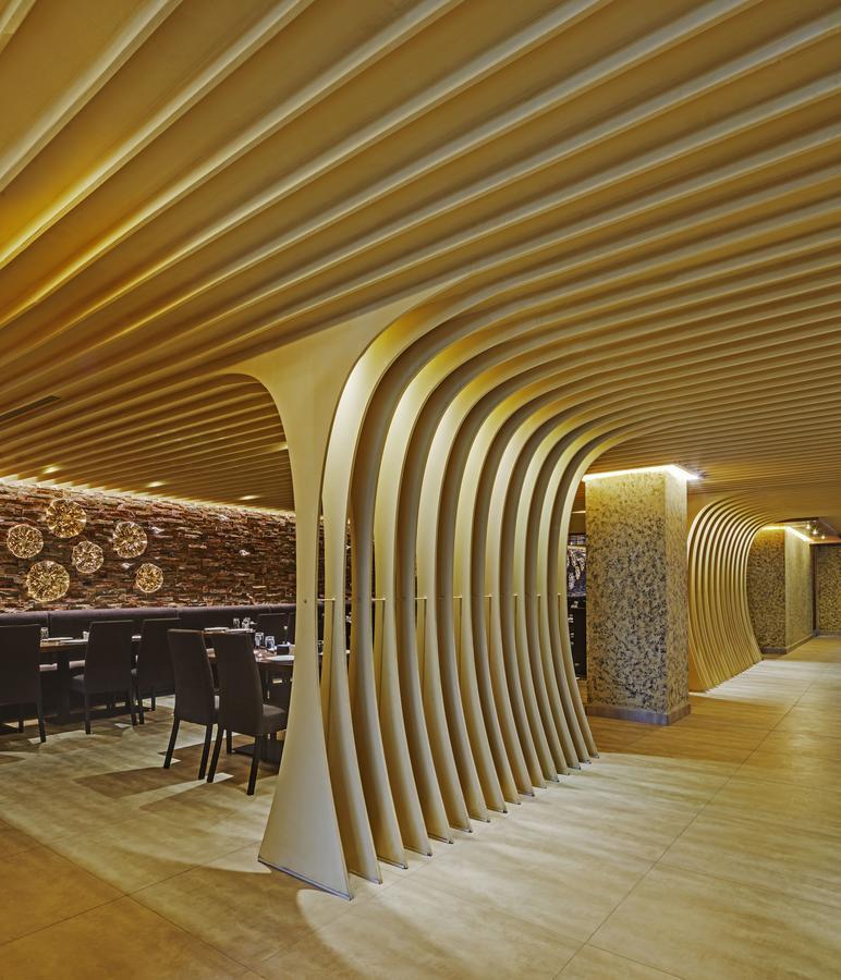 Hotel Euphoria Bangalore Exterior photo